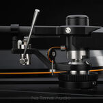 gallery_0004-MoFi-MasterDeck-Turntable-Detail-04-Tonearm